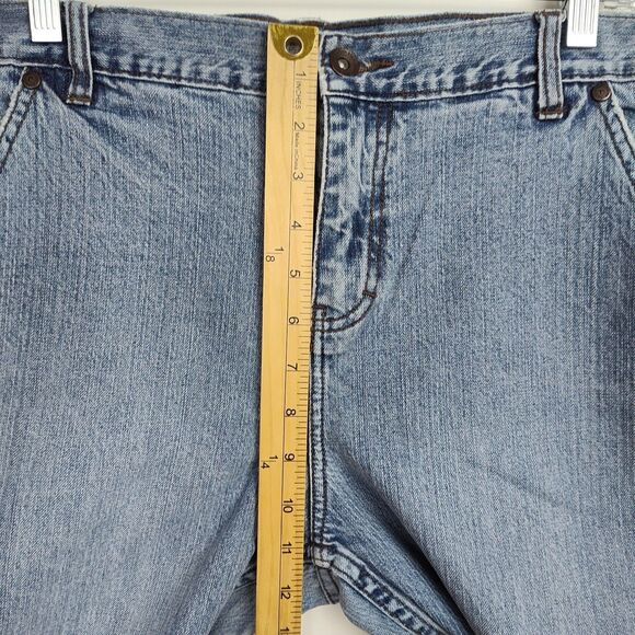 Calvin Klein Jeans Capri Jeans Women's Size 14 Blue Slight Distressing - Picture 4 of 13